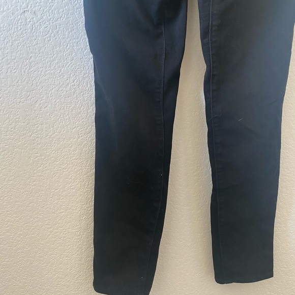 Levi’s Maternity skinny jeans- black - Picture 7 of 8